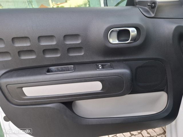 Citroën C3 Pure Tech Live - 21