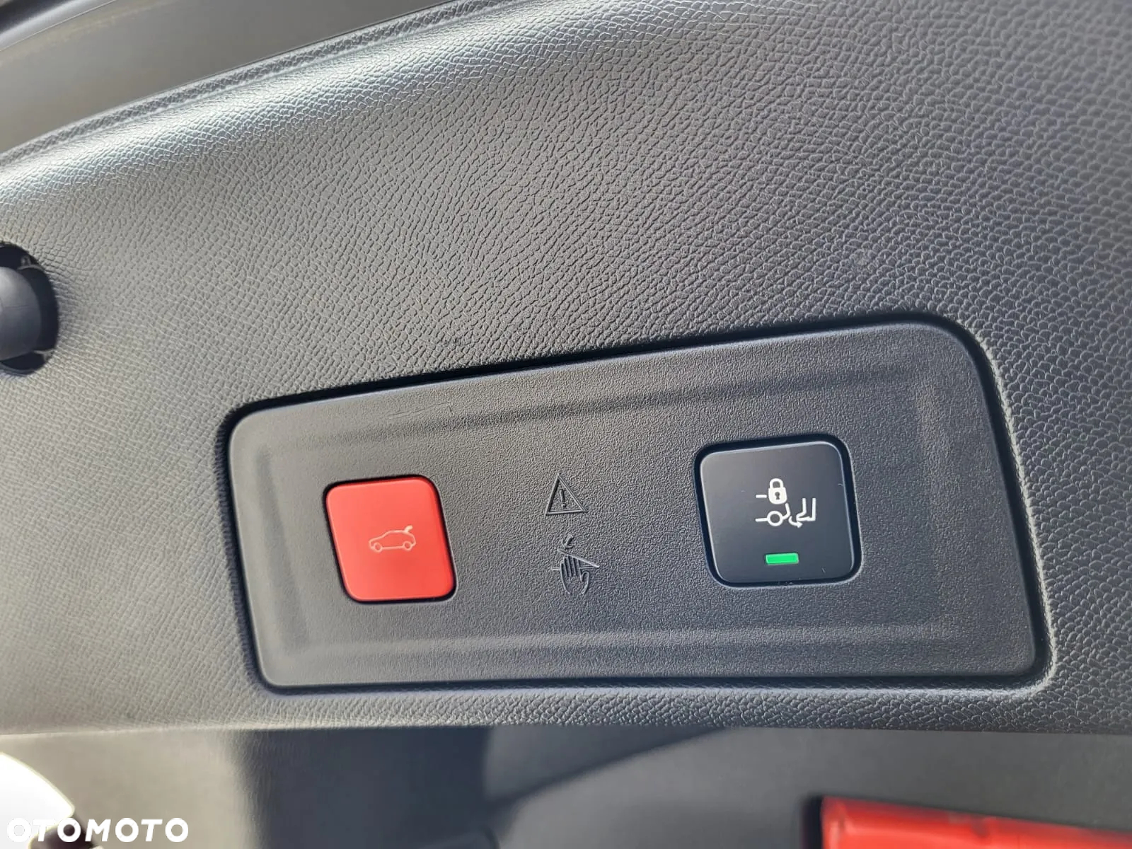Peugeot 508 Plug-In Hybrid 225 e-EAT8 GT - 31
