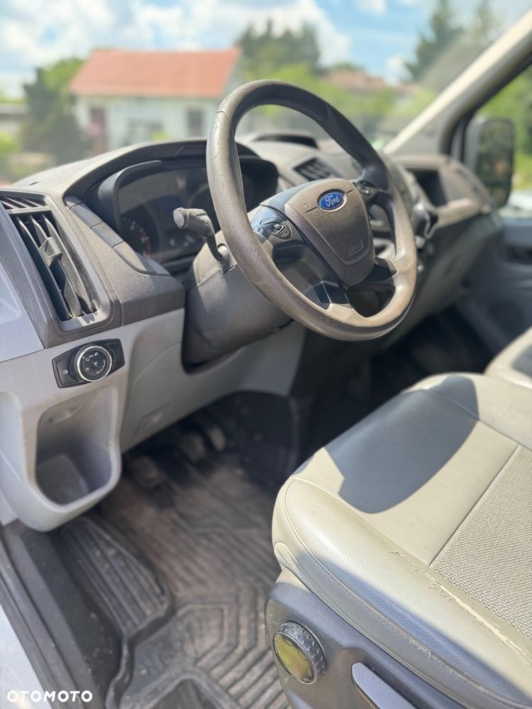 Ford Transit - 13