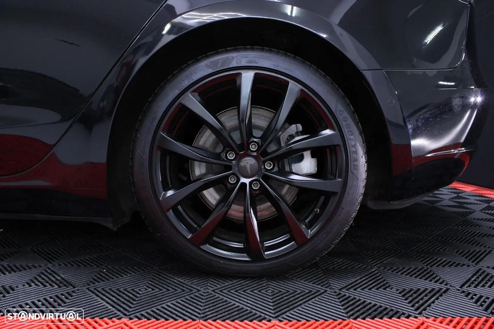 Tesla Model 3 Long-Range Dual Motor AWD - 5