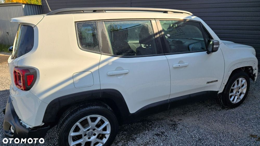 Jeep Renegade - 32