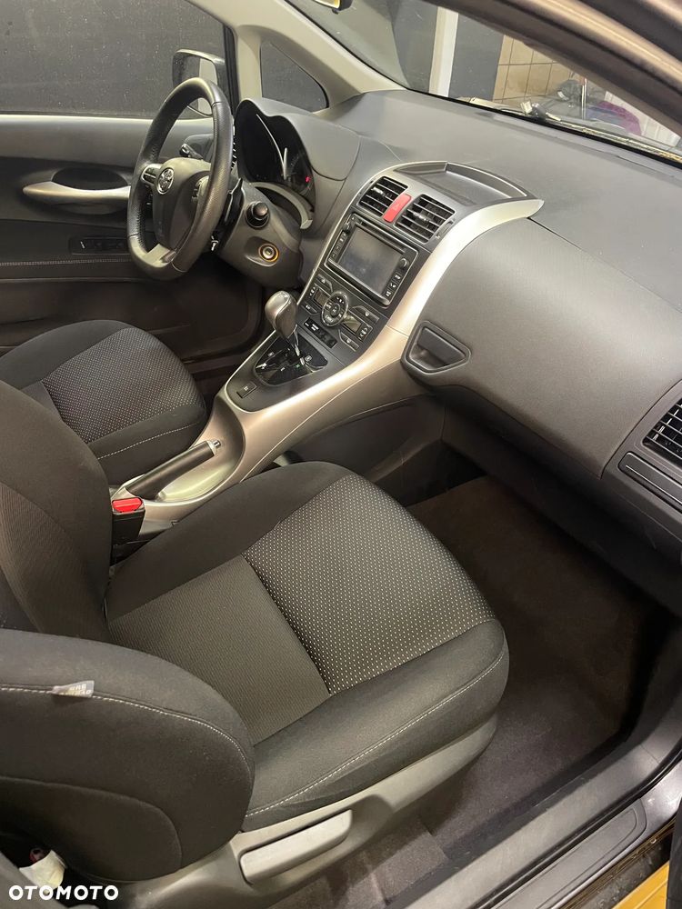 Toyota Auris 1.6 Luna MM - 7
