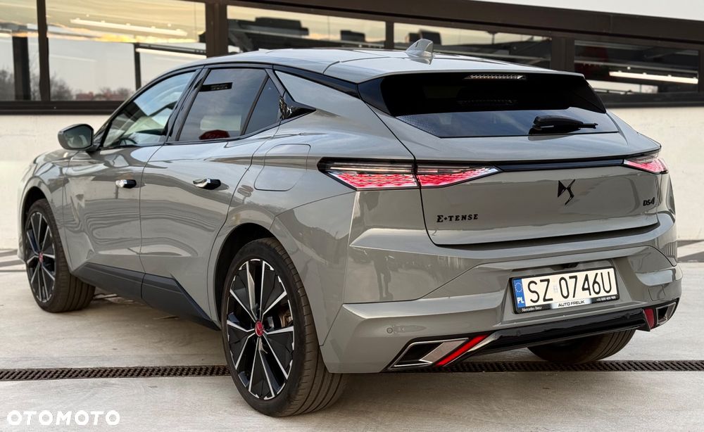 DS Automobiles DS 4 1.6 E-Tense Performance Line + - 16