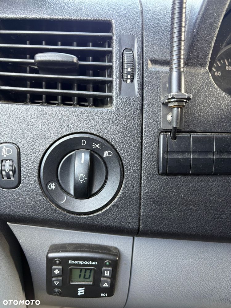 Mercedes-Benz Sprinter - 22