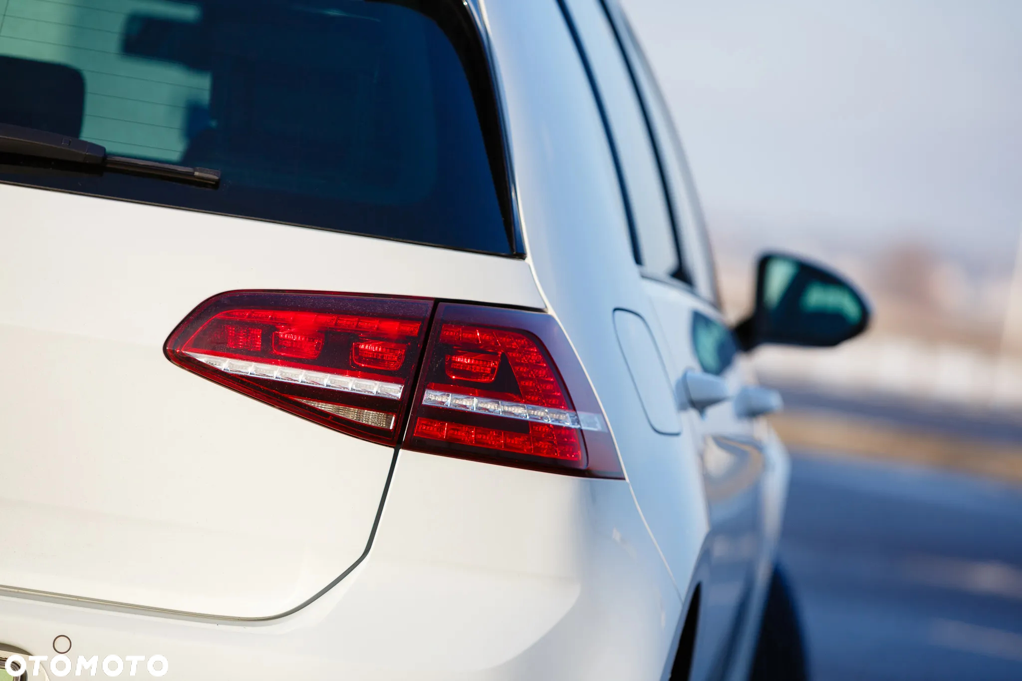 Volkswagen Golf e-Golf - 11