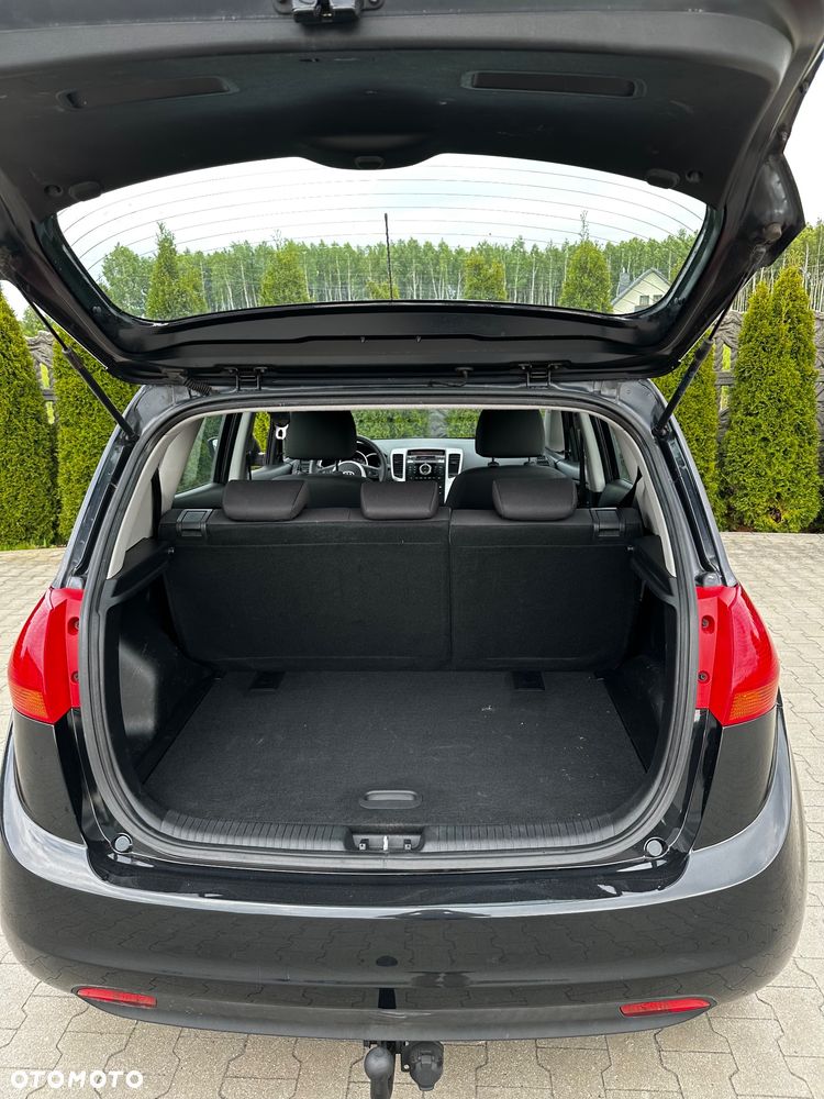 Kia Venga - 31