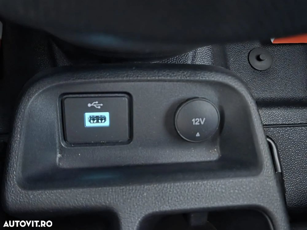 Ford TRANSIT CONNECT - 12