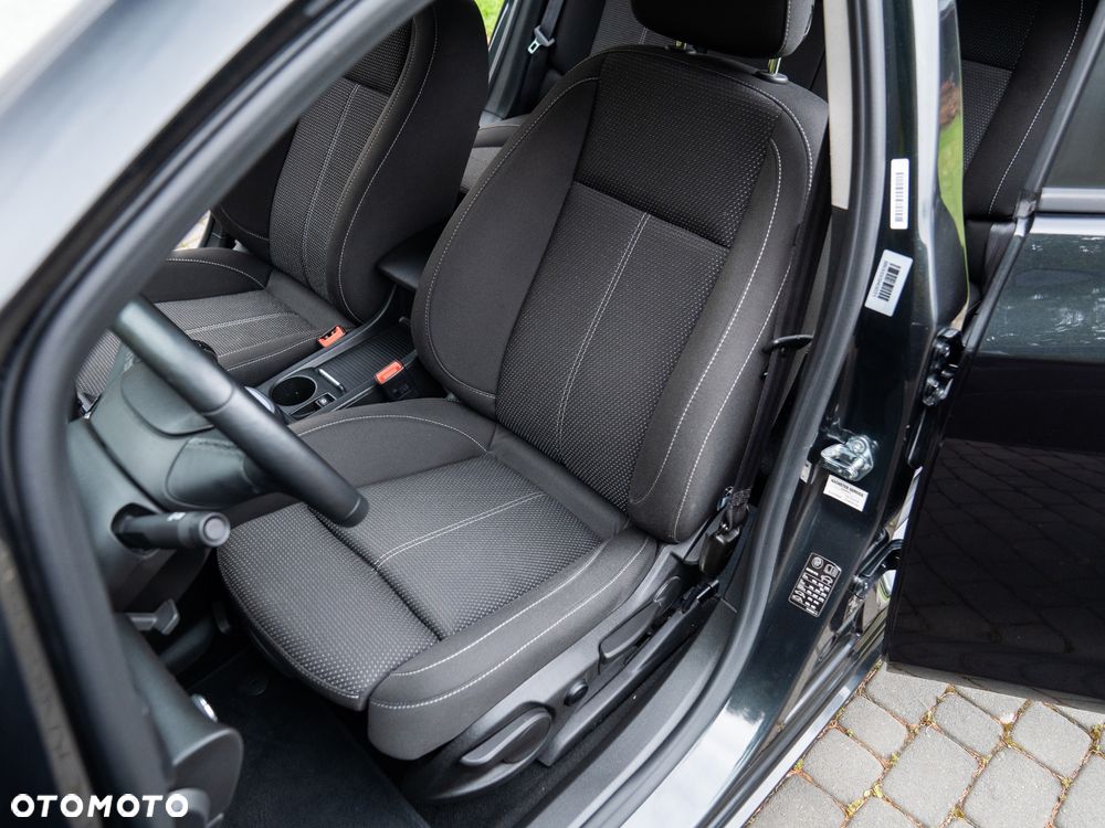 Opel Astra 1.4 Turbo Exklusiv - 25