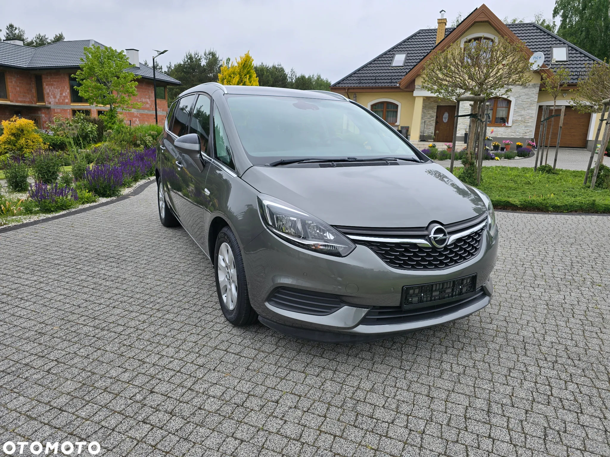 Opel Zafira Tourer 1.4 Turbo Style - 2