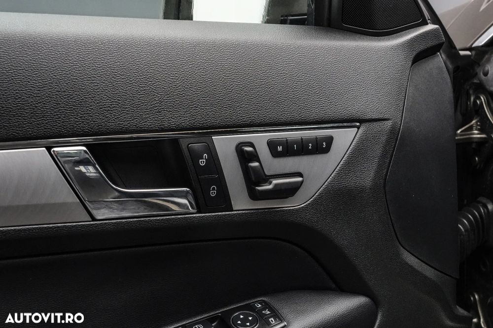 Mercedes-Benz E - 20