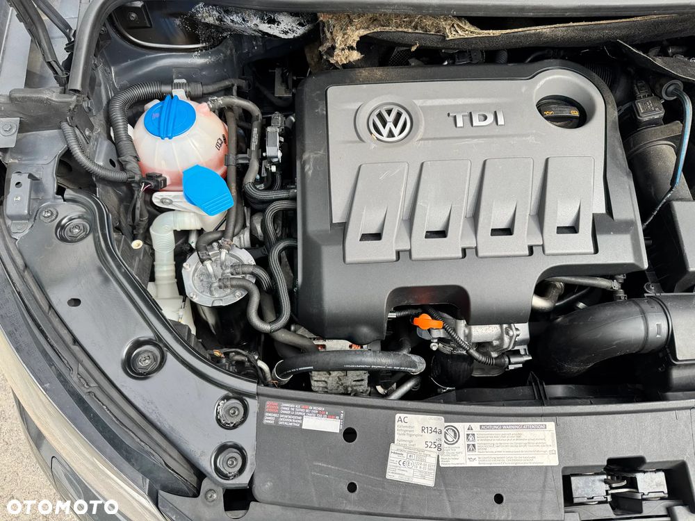 Volkswagen Touran - 15