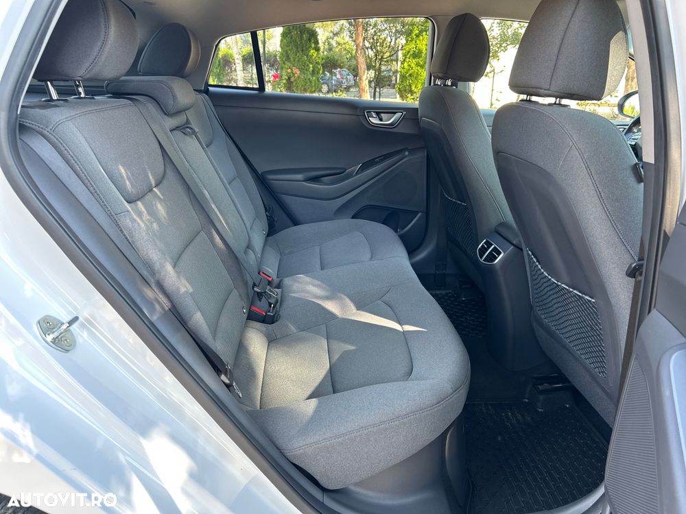 Hyundai IONIQ 1.6 GDI Style - 10