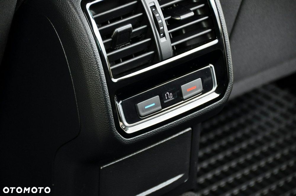 Volkswagen Passat Variant - 20