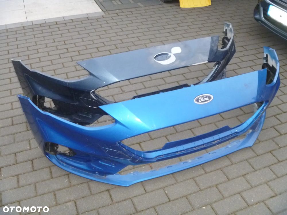 FORD FOCUS MK4 HB LAMPA TYLNA  PRAWA LED IGŁA - 18