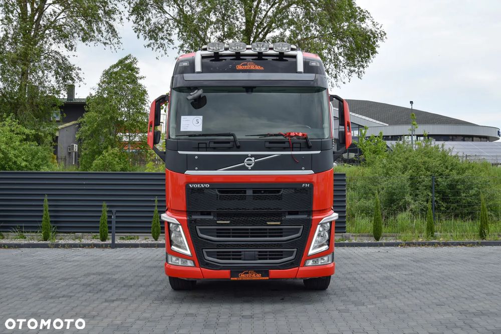 Volvo FH540 / 6x2 / EURO 6 / PUSHER / OŚ SKRĘTNA-PODNOSZONA / RETARDER / KLIMATYZACJA POSTOJOWA / NAWIGACJA / ACC / LEDY / 2 ZBIORNIKI PALIWA / ALUFELGI / SERWISOWANY / SPROWADZONY - 2