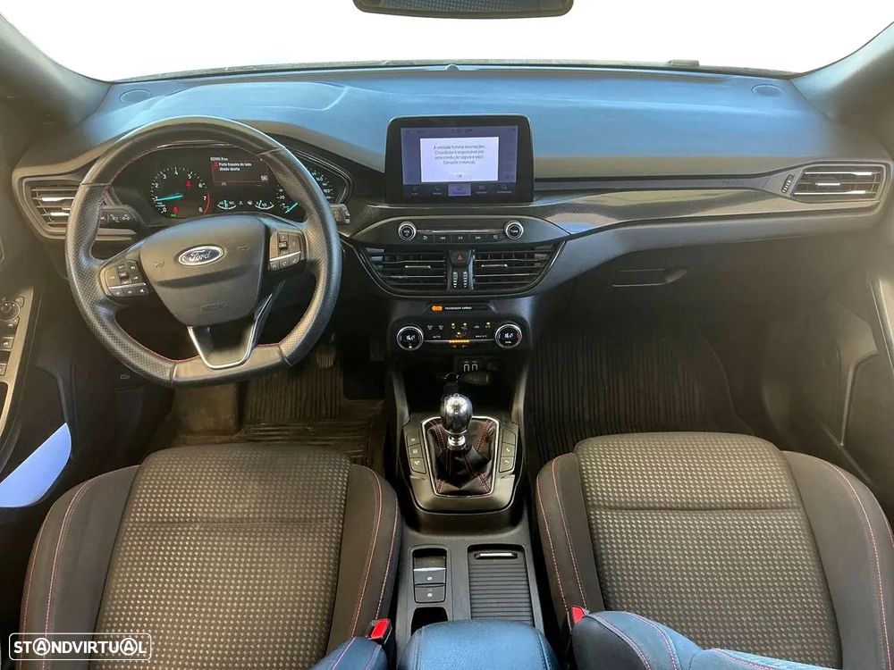 Ford Focus 1.0 EcoBoost MHEV ST-Line - 8