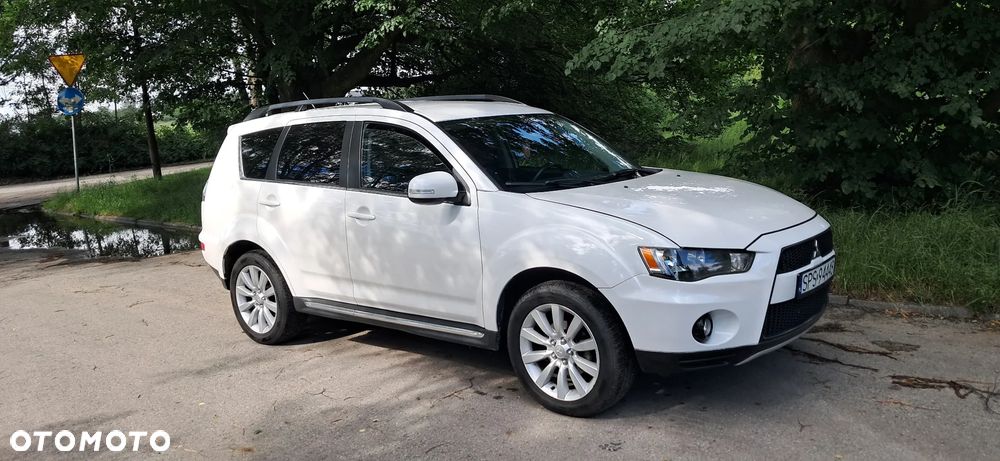 Mitsubishi Outlander 2.2 DI-D 4WD Invite - 1