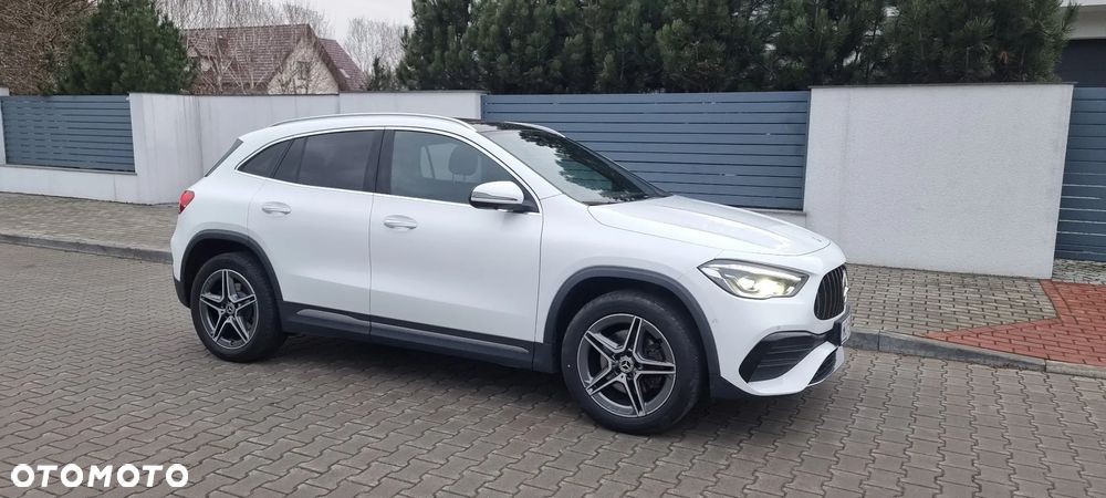Mercedes-Benz GLA 250 4Matic 8G-DCT AMG Line Advanced Plus - 10