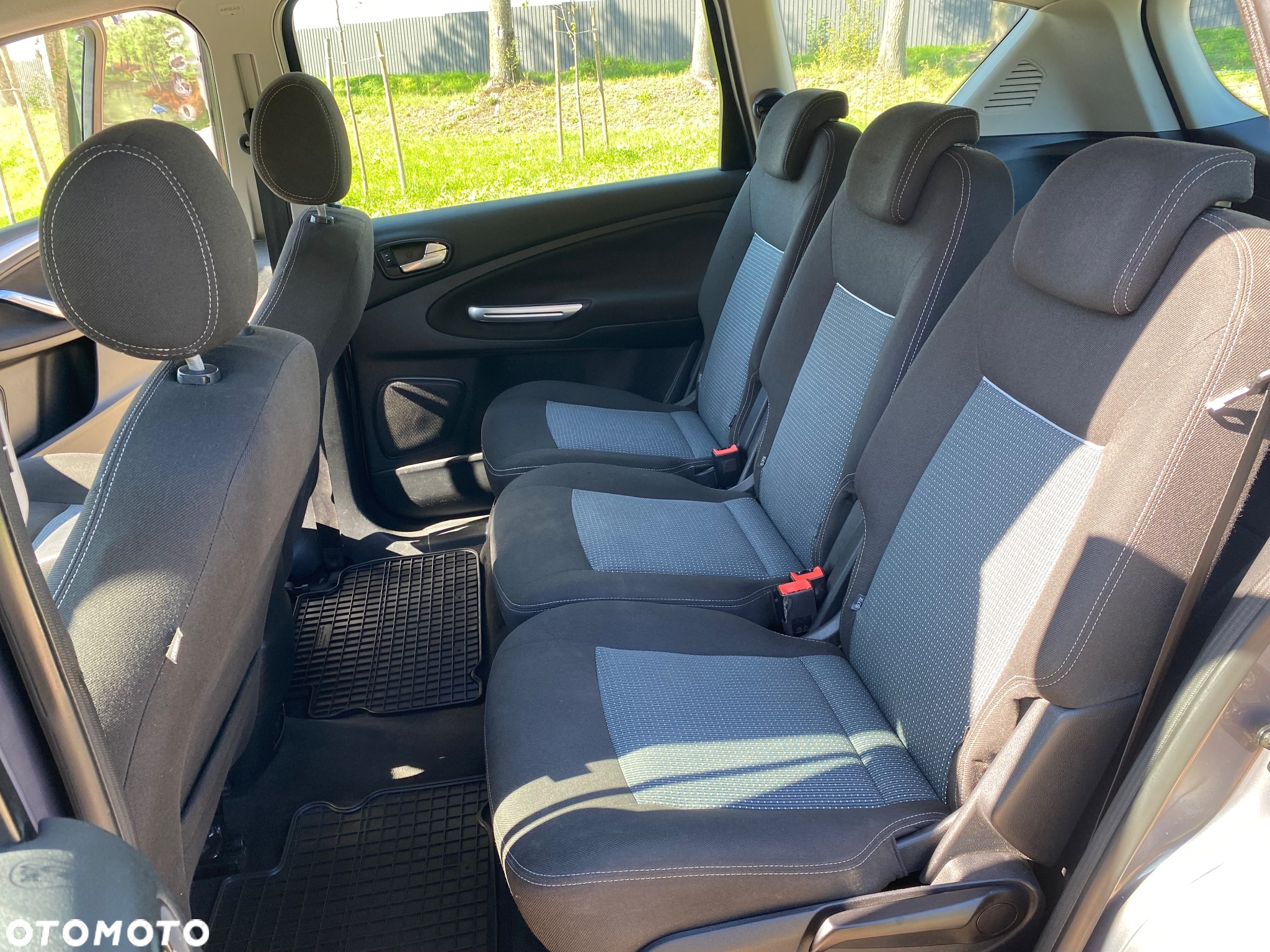 Ford S-Max - 16