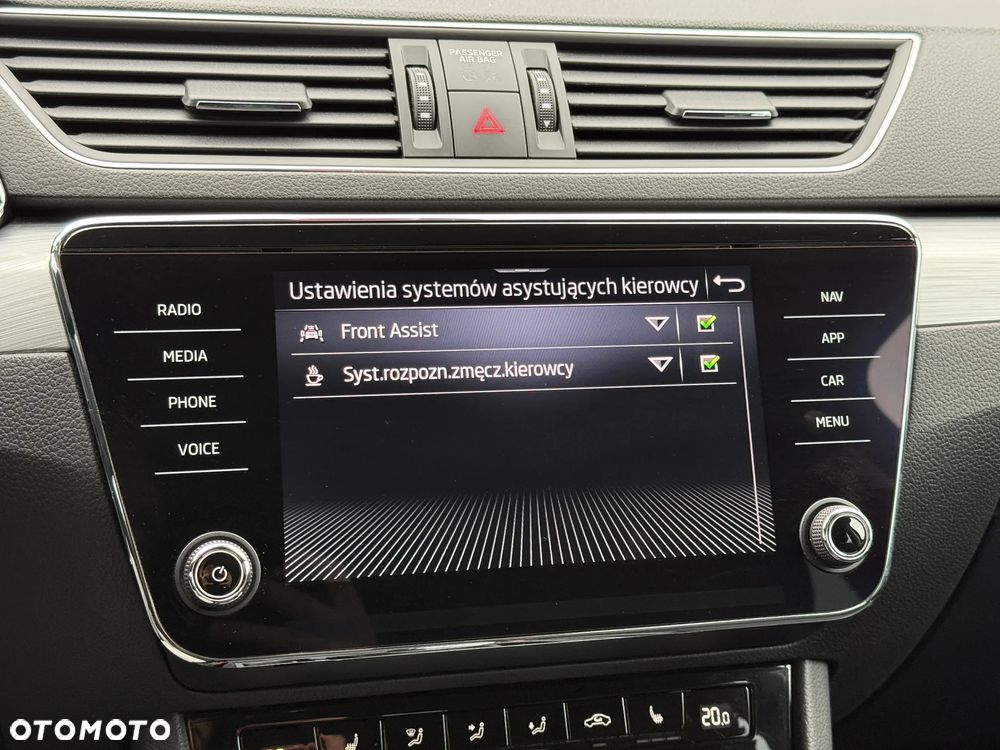 Skoda Superb 1.5 TSI Ambition DSG - 33