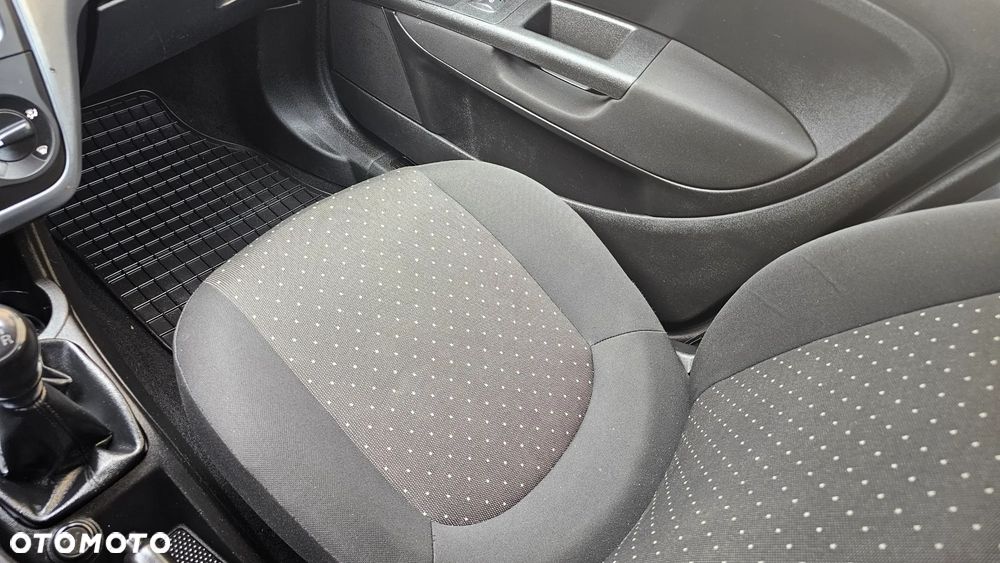 Fiat Grande Punto Actual 1.2 8V Estiva - 29