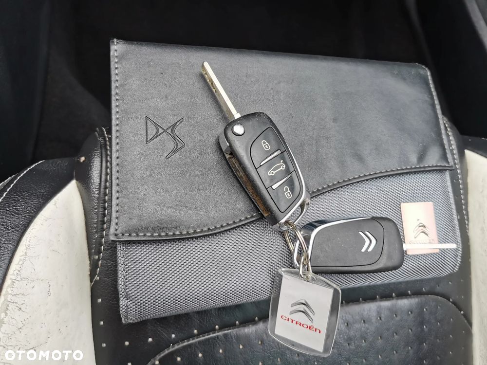 Citroën DS4 HDi 165 SoChic - 16