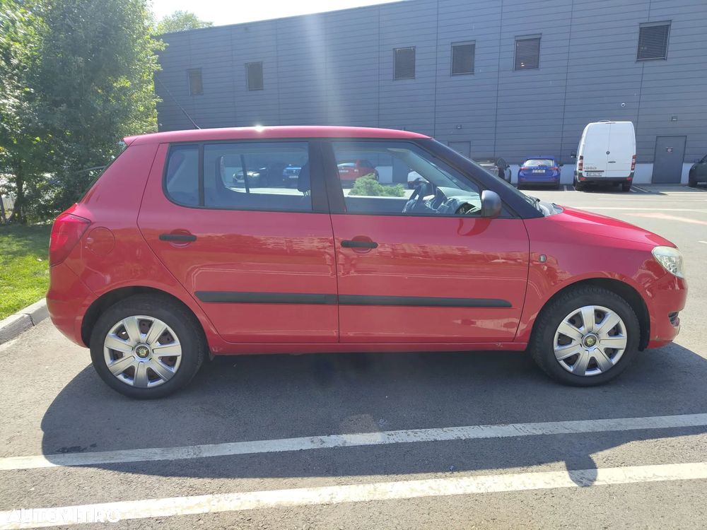 Skoda Fabia 1.2 HTP Ambiente - 4