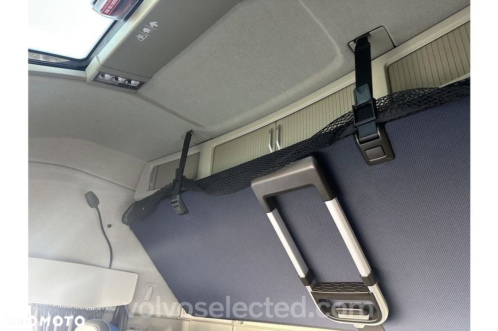 Volvo FH 4x2 460KM I-Save ADR Globetrotter XL!!! - 13