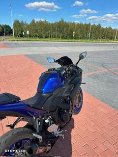 Yamaha R3 - 9