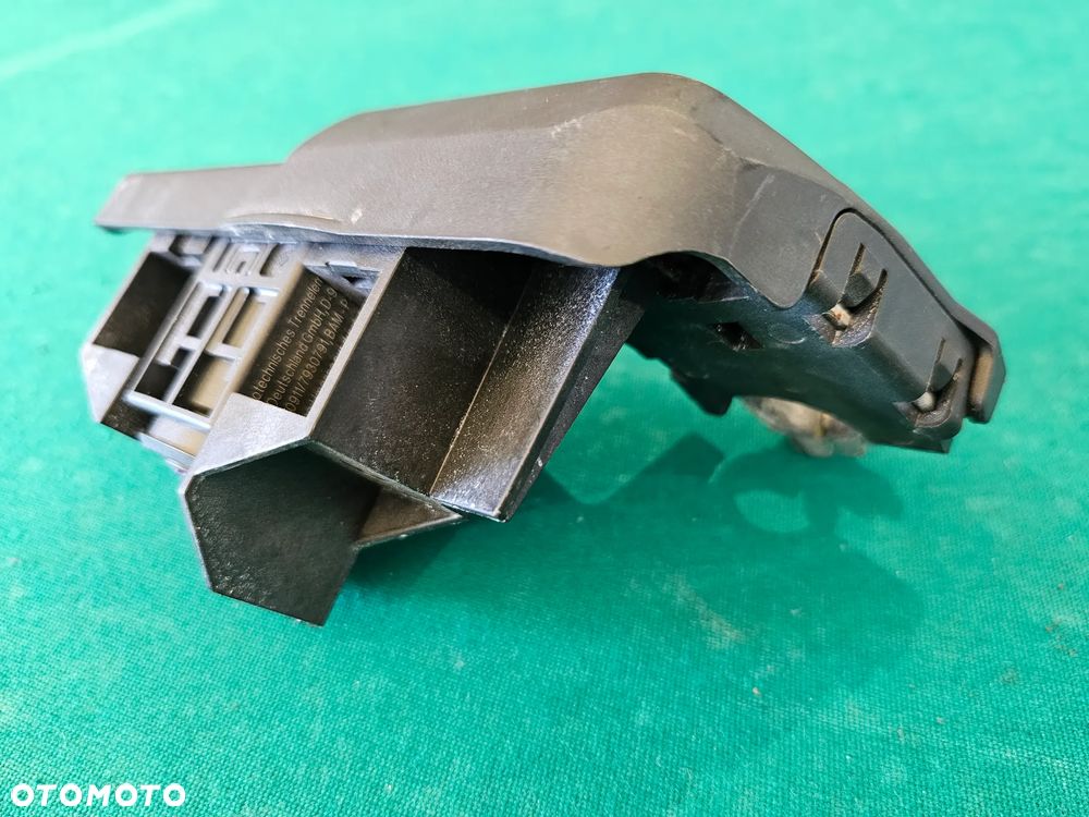 AUDI A4 B8 A5 8T KLEMA PIROTECHNICZNA PLUSOWA 8J0915459 - 4