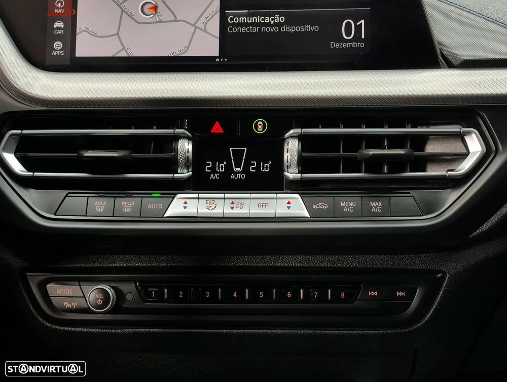 BMW 118 i Pack Desportivo M Auto - 53