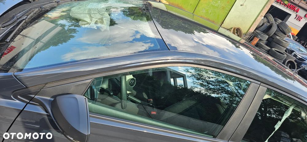 Volkswagen Polo 1.0 Comfortline - 26