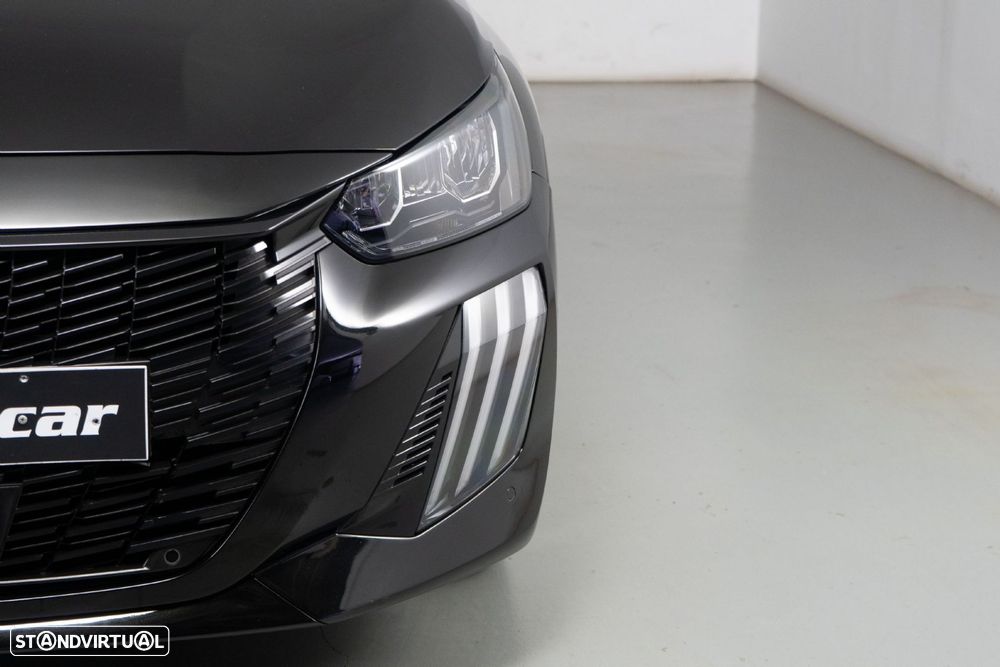 Peugeot 208 1.2 PureTech Allure - 17