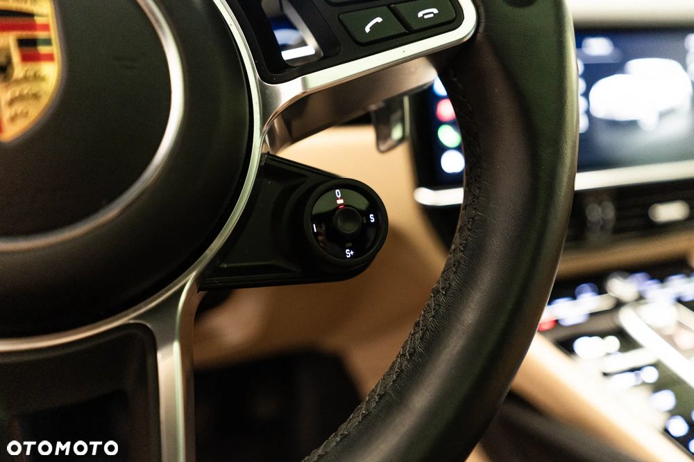 Porsche Cayenne Platinum Edition - 26