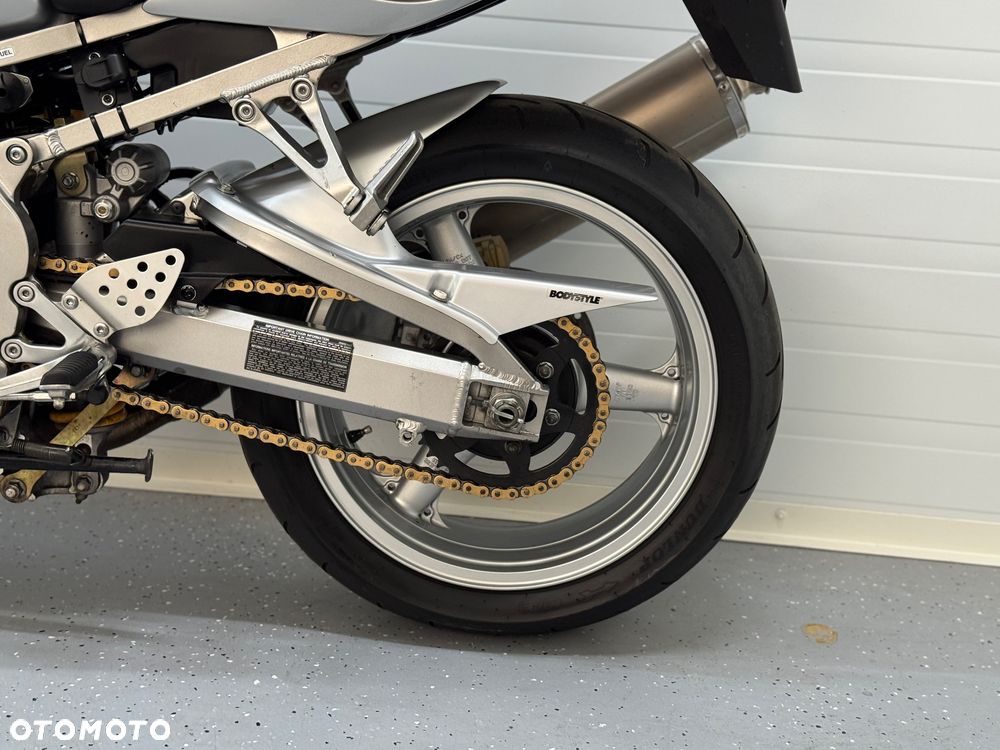 Kawasaki ZXR - 17