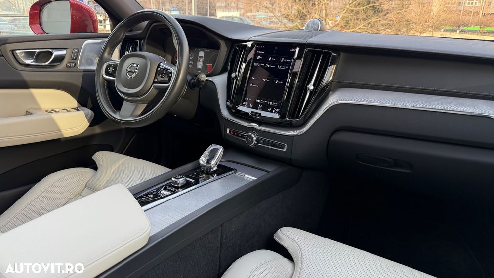 Volvo XC 60 T6 AWD Recharge Geartronic Inscription Expression - 7