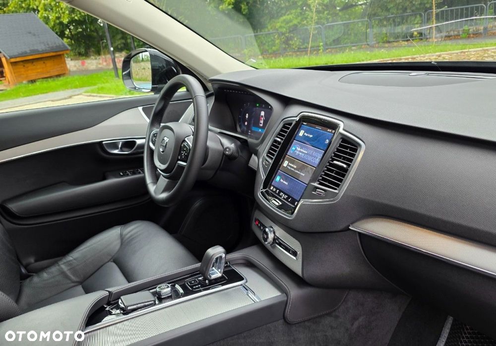Volvo XC 90 - 26