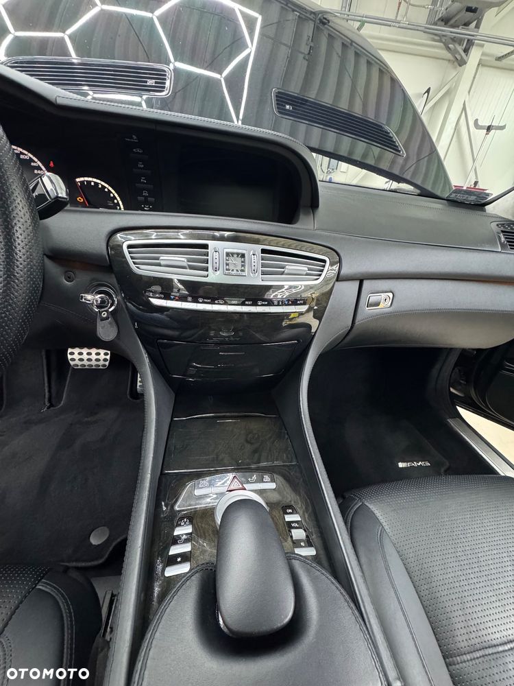 Mercedes-Benz CL 63 AMG - 7