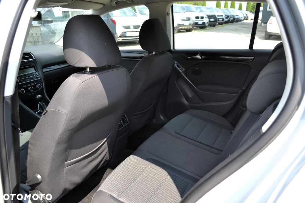 Volkswagen Golf 1.6 TDI DPF Trendline - 11