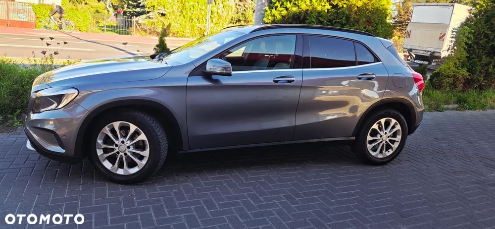 Mercedes-Benz GLA - 5