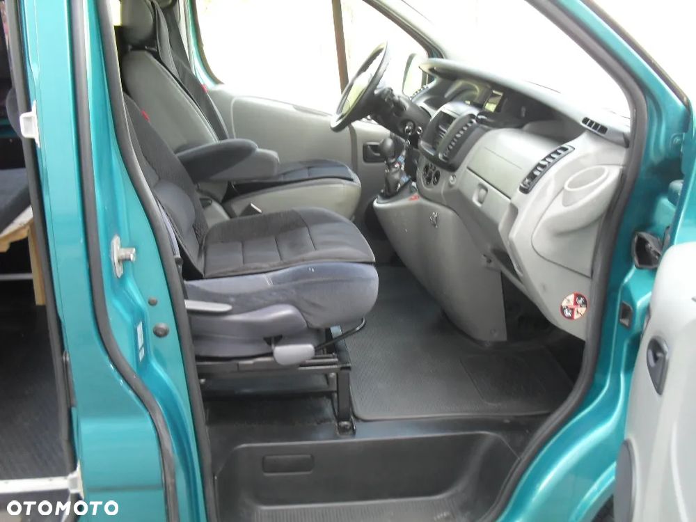 Renault Trafic - 13