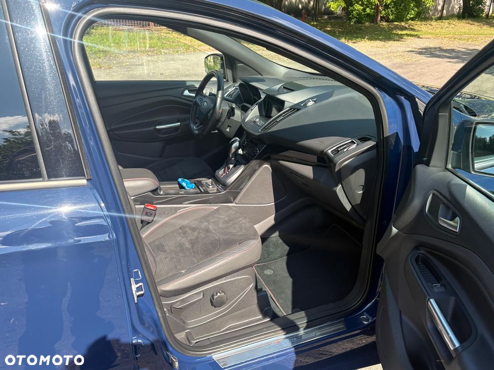 Ford Kuga 2.0 TDCi 4x4 ST-Line - 19