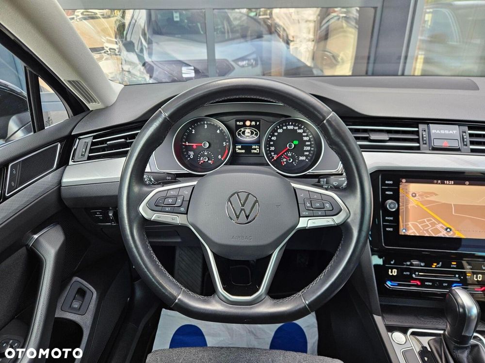 Volkswagen Passat 2.0 TDI EVO Business DSG - 17