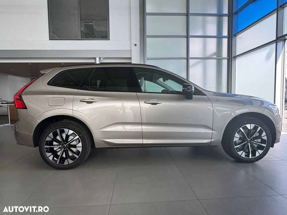 Volvo XC 60 T6 AWD Plus Dark - 4
