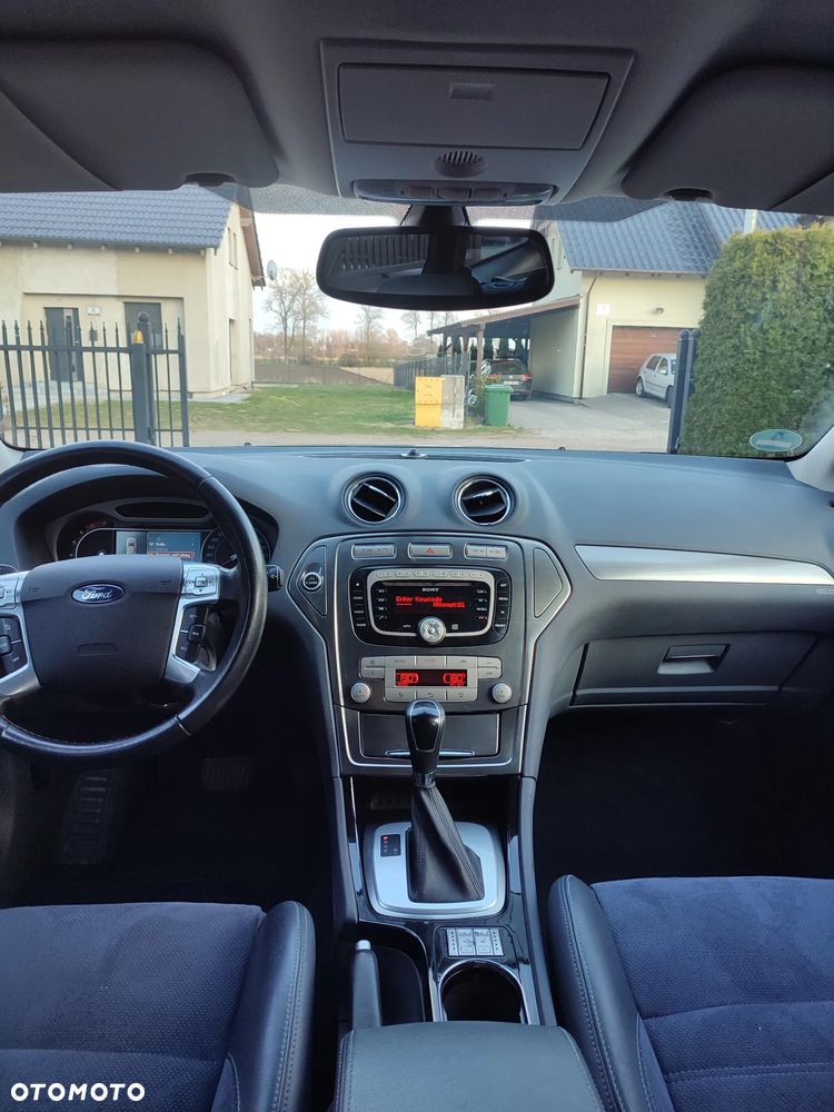 Ford Mondeo 2.3 Titanium - 16