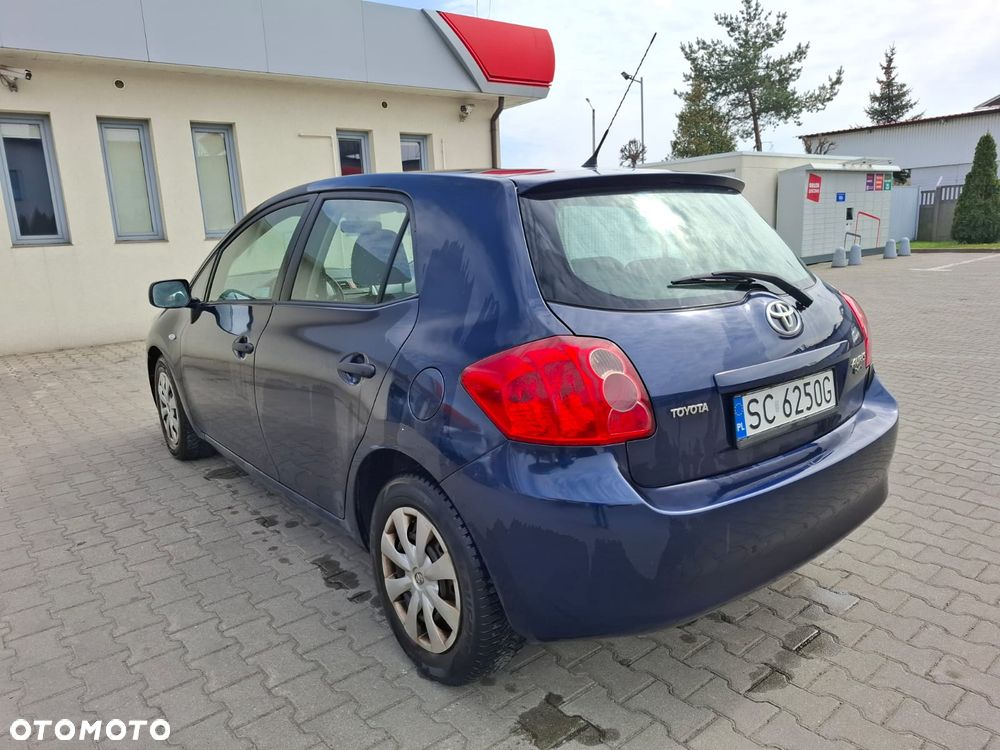 Toyota Auris 1.4 D-4D Terra - 15