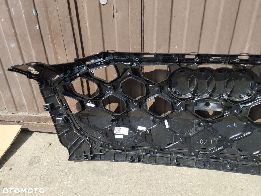 Grill Atrapa Audi Q5 III 3 8MA 2024-^ 8MA853651B - 8