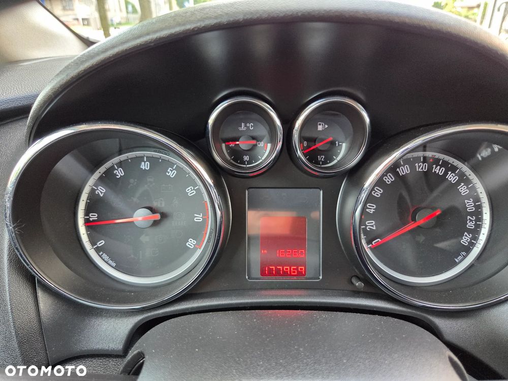 Opel Astra 1.4 Turbo - 13