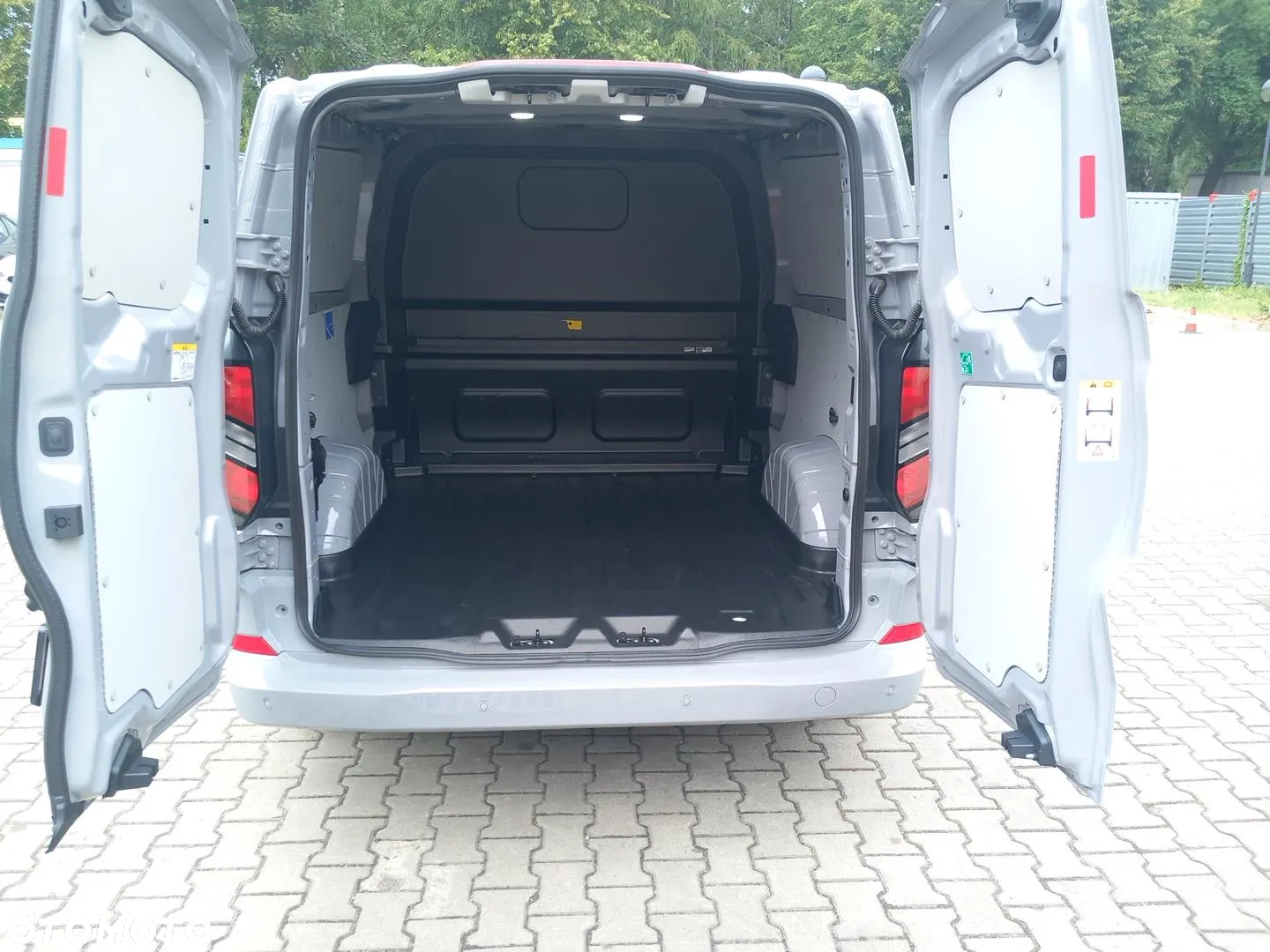 Ford Transit Custom - 19