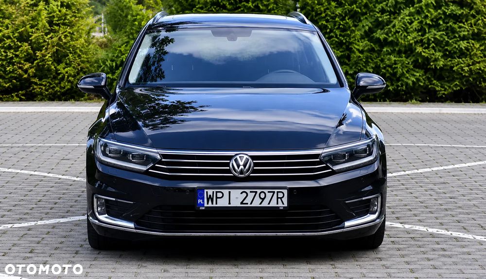 Volkswagen Passat - 2